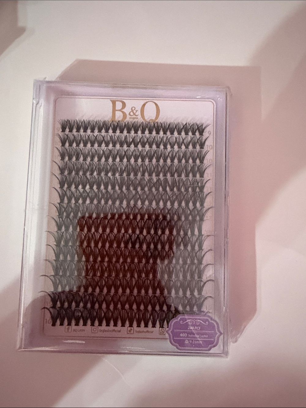 Black Individual Cluster Lash Extensions - Natural Volume